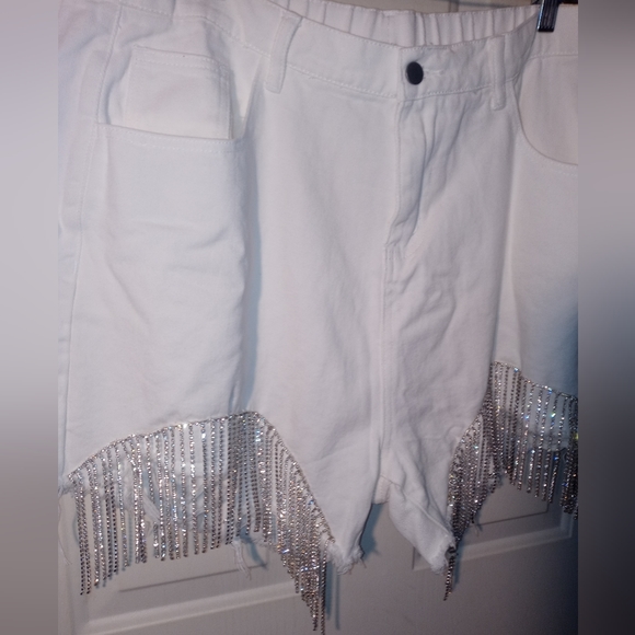 NWT Savanna Jane Rhinestone bling white denim shorts size 2X - Picture 2 of 5